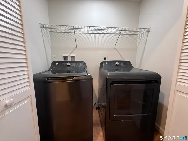 $2,100 | 53 Mahl Avenue, Hartford, CT 06120