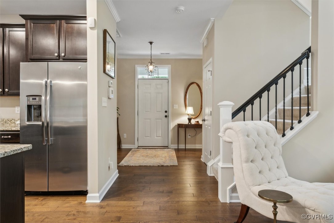 5587 Brixton Road Williamsburg, VA 23185 - Photo 13 of 42 a living room with furniture