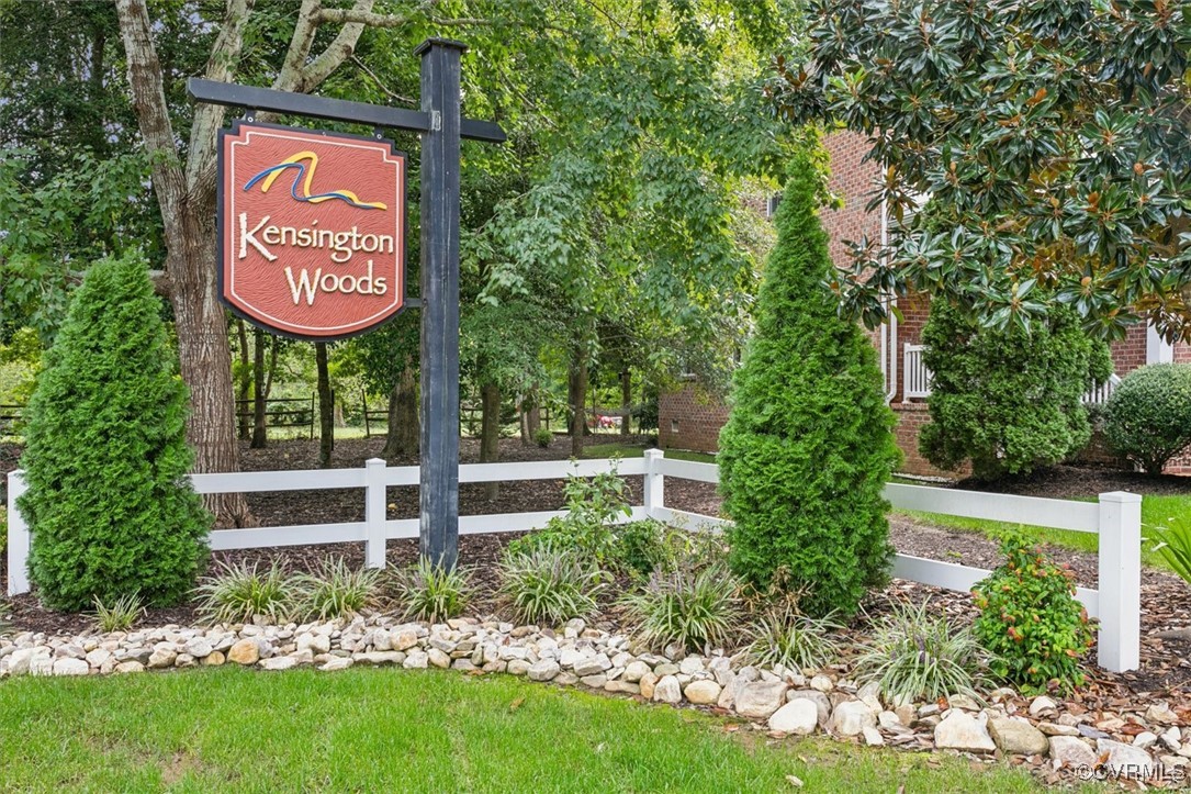 5587 Brixton Road Williamsburg, VA 23185 - Photo 37 of 42 a sign on the side of a building