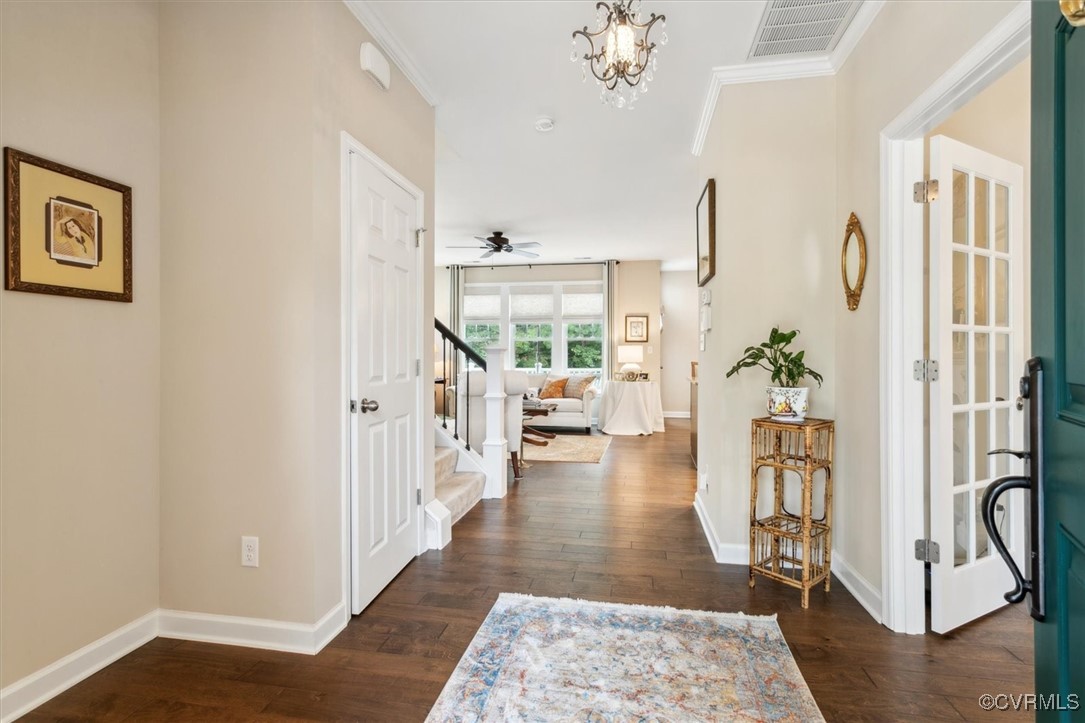5587 Brixton Road Williamsburg, VA 23185 - Photo 4 of 42 a living room with furniture and a table