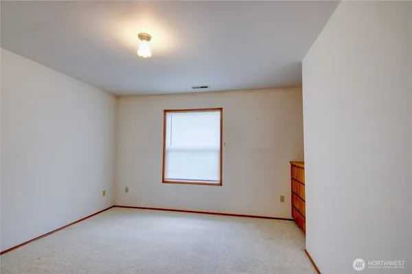 $2,750 | 2207 North Trumpeter Drive, Mount Vernon, WA 98273