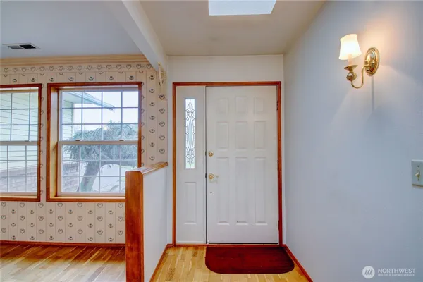 $2,750 | 2207 North Trumpeter Drive, Mount Vernon, WA 98273
