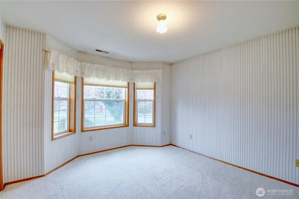 $2,750 | 2207 North Trumpeter Drive, Mount Vernon, WA 98273