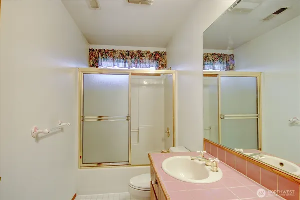 $2,750 | 2207 North Trumpeter Drive, Mount Vernon, WA 98273