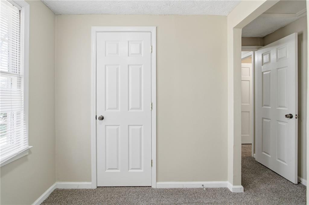 2366 Flint Rock Road Southwest Stone Mountain, GA 30087 - Photo 11 of 40
