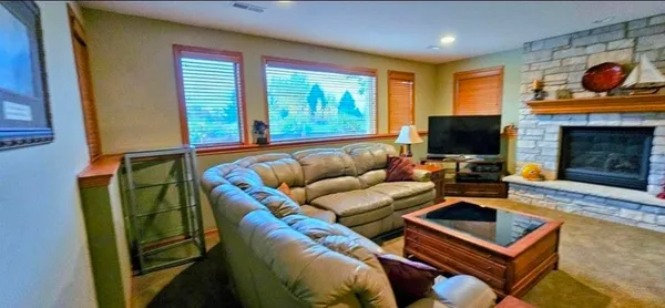 $679,900 | 440 Grandview Drive, Waunakee, WI 53597
