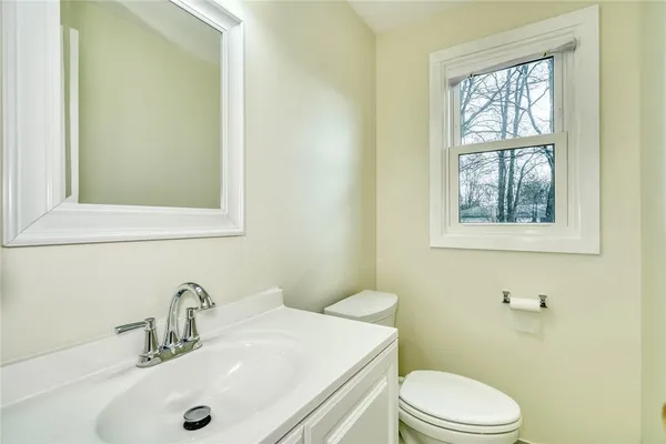 $279,900 | 136 Chimney Hill Road, Greece, NY 14612