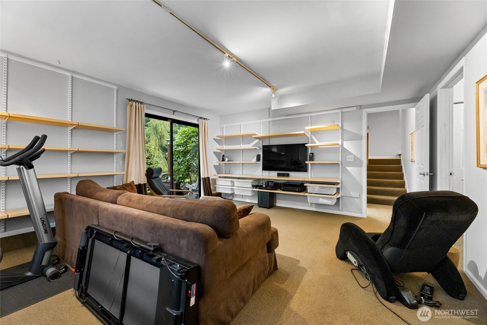 17510 163rd Place Southeast Renton, WA 98058 - Photo 14 of 27 Gallery Image 14