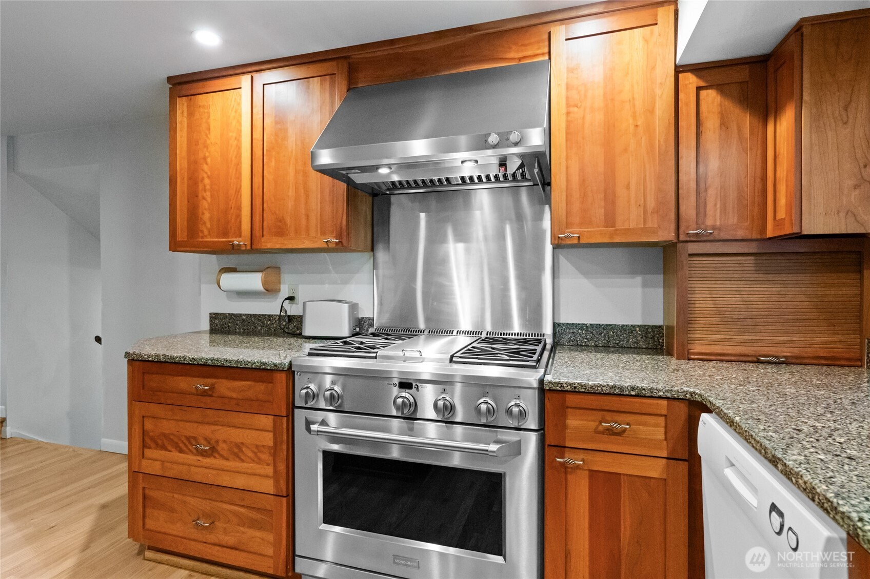 17510 163rd Place Southeast Renton, WA 98058 - Photo 10 of 27 Gallery Image 10