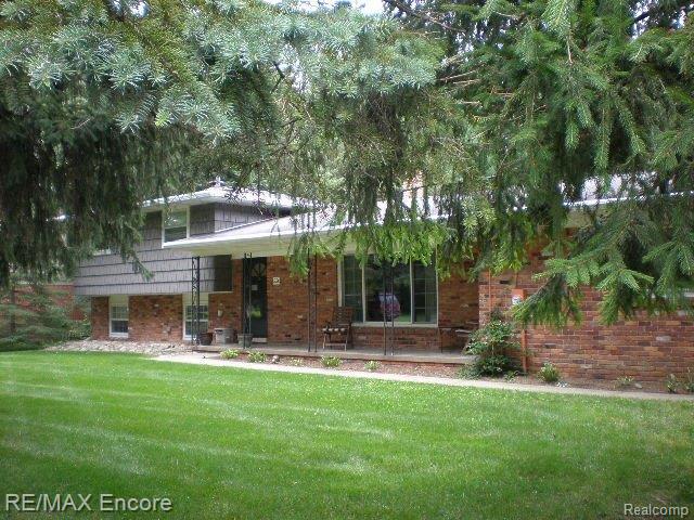 220 Shagbark Drive Rochester Hills, MI 48309 - Photo 9 of 28