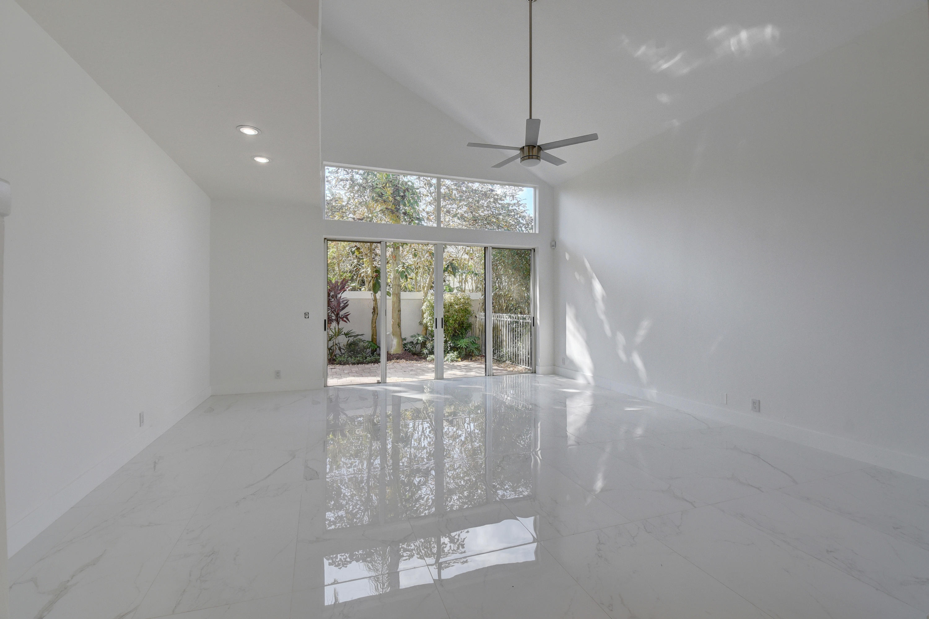 3295 Northwest 53rd Circle Boca Raton, FL 33496 - Photo 16 of 66 Virtuals1 (10)