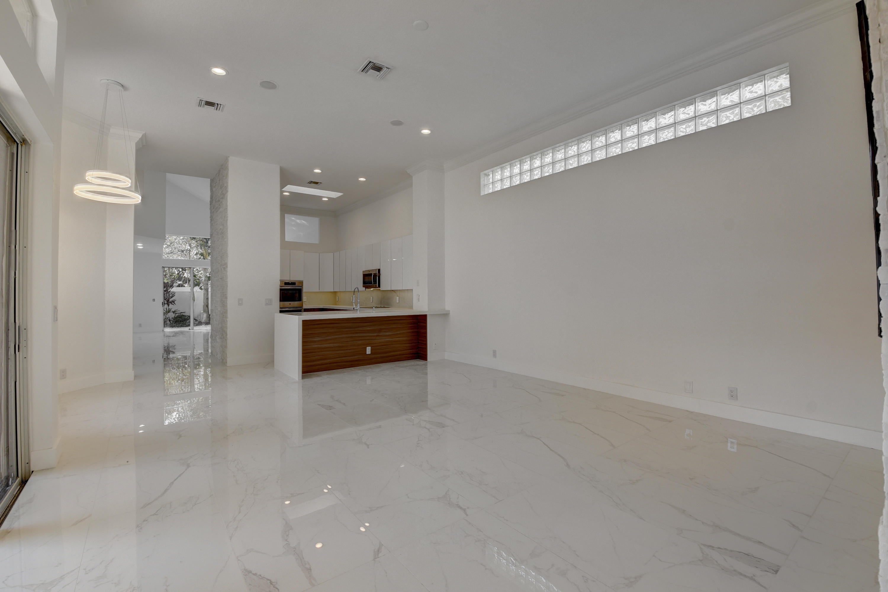 3295 Northwest 53rd Circle Boca Raton, FL 33496 - Photo 7 of 66 Virtuals1 (17)