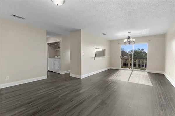 $1,200 | 4800 Pontchartrain Drive, Unit 13, Slidell, LA 70458