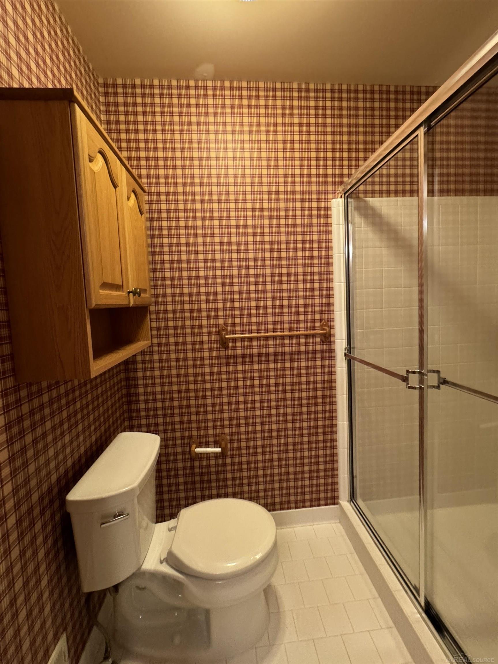4042 Springbrook Drive Sterling Heights, MI 48314 - Photo 19 of 31 50161591-fab8b00a-84bc-403b-95b7-9507482d1d32.JPG