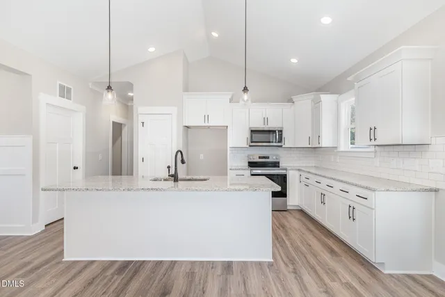 $374,900 | 125 Tee Drive, Selma, NC 27576