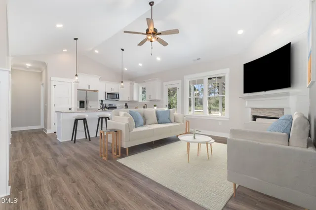 $374,900 | 125 Tee Drive, Selma, NC 27576