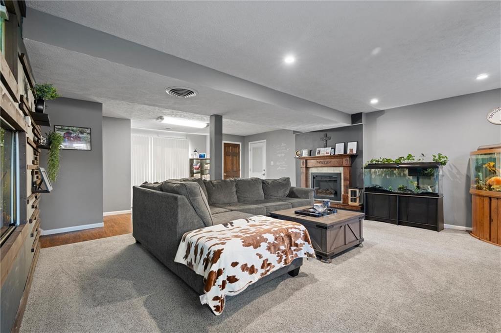 795 Robertson Road Hermitage, PA 16148 - Photo 14 of 39