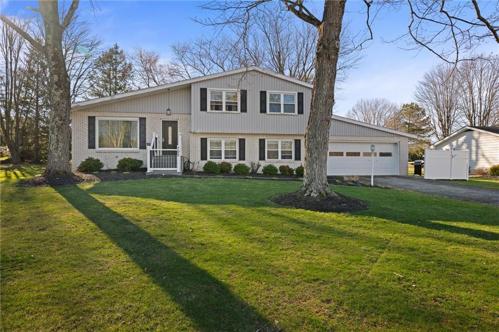 795 Robertson Road Hermitage, PA 16148 - Photo 32 of 39