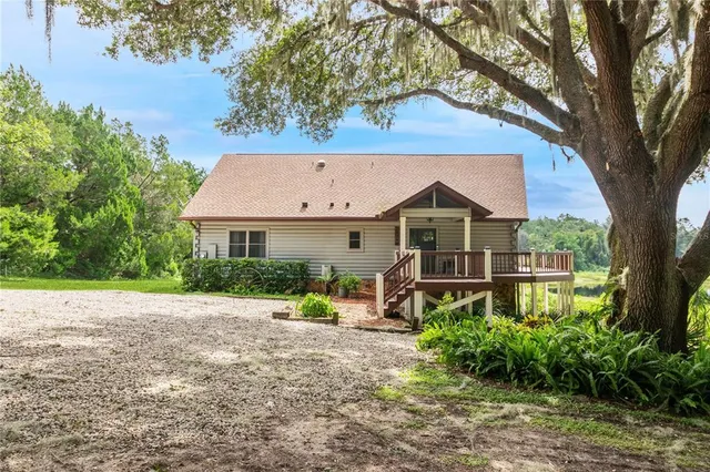 $699,000 | 26348 Southeast Highway 42, Umatilla, FL 32784