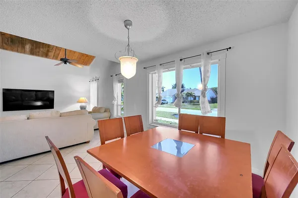 $4,050 | 1361 Southwest 26th Avenue, Deerfield Beach, FL 33442