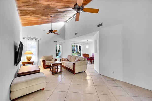 $4,050 | 1361 Southwest 26th Avenue, Deerfield Beach, FL 33442