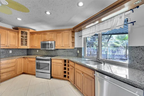 $4,050 | 1361 Southwest 26th Avenue, Deerfield Beach, FL 33442