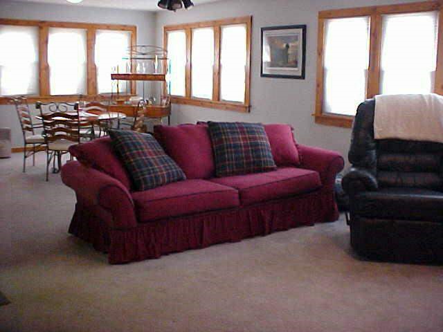 6648 Riverview Road Thomson, IL 61285 - Photo 2 of 8 a living room with furniture and a large window