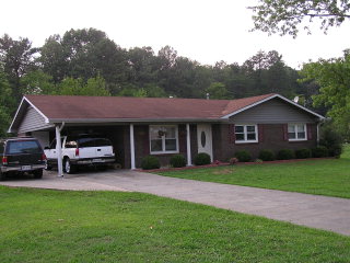 402 Flora Drive Southwest Calhoun, GA 30701 - Photo 1 of 1 Main View