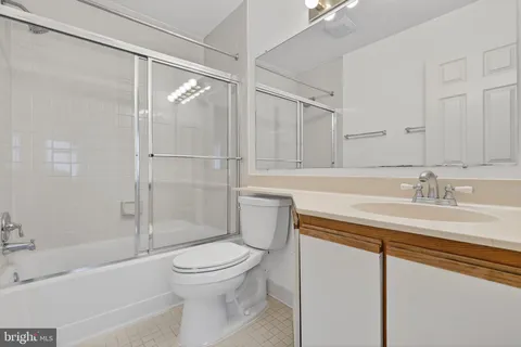 $440,000 | 5715 Chapman Mill Drive, Unit 350, Rockville, MD 20852