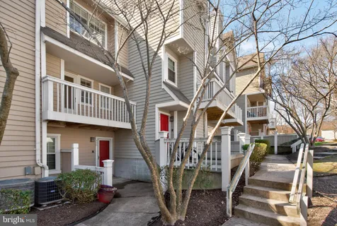 $440,000 | 5715 Chapman Mill Drive, Unit 350, Rockville, MD 20852