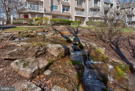 $440,000 | 5715 Chapman Mill Drive, Unit 350, Rockville, MD 20852