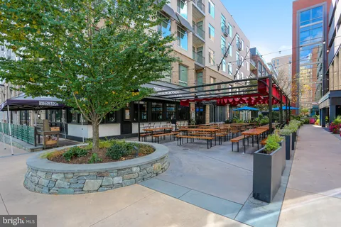 $440,000 | 5715 Chapman Mill Drive, Unit 350, Rockville, MD 20852