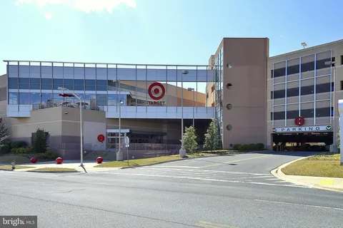 $440,000 | 5715 Chapman Mill Drive, Unit 350, Rockville, MD 20852