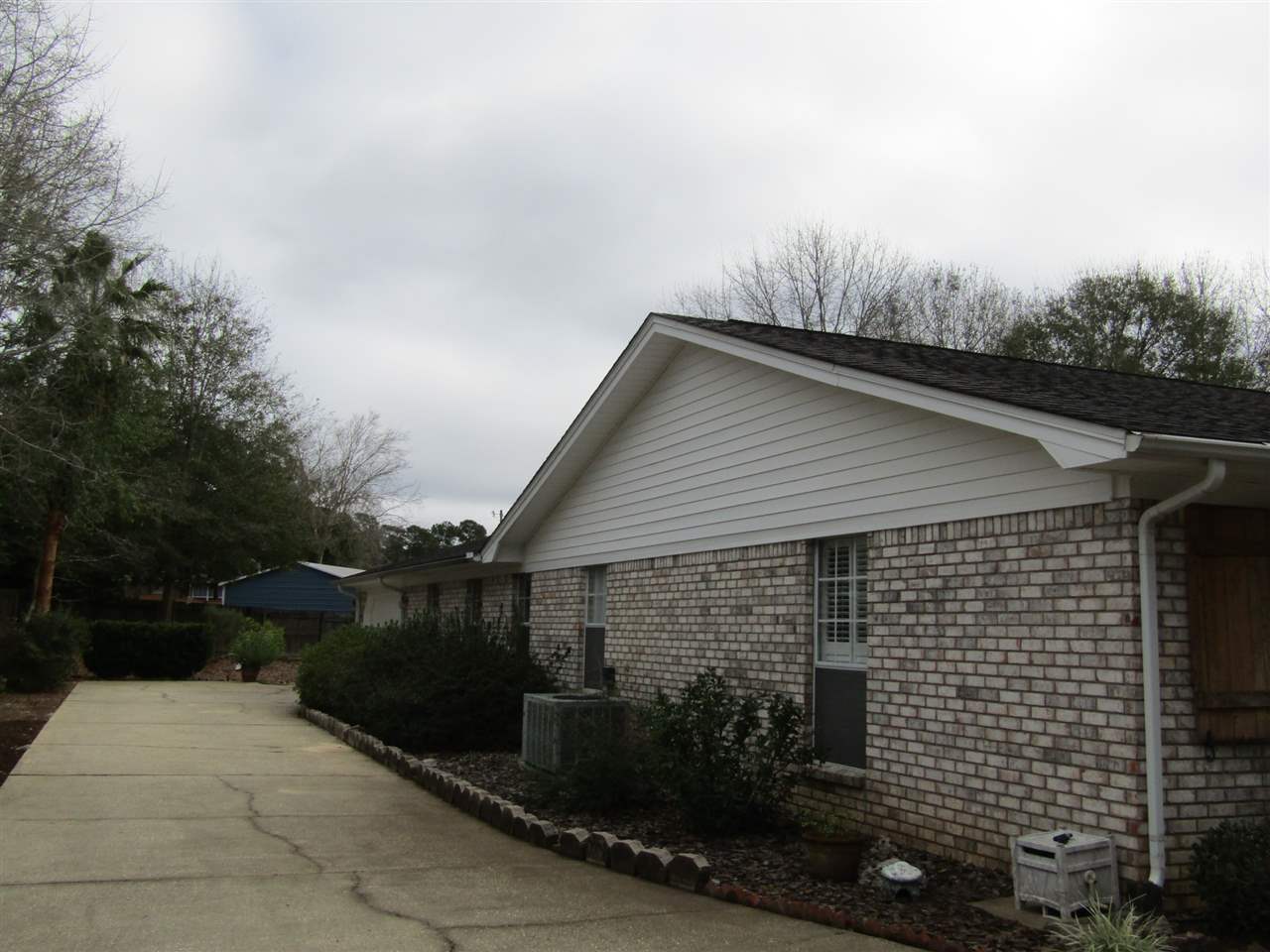 2873 Avenida Alberto Lillian, AL 36549 - Photo 2 of 35