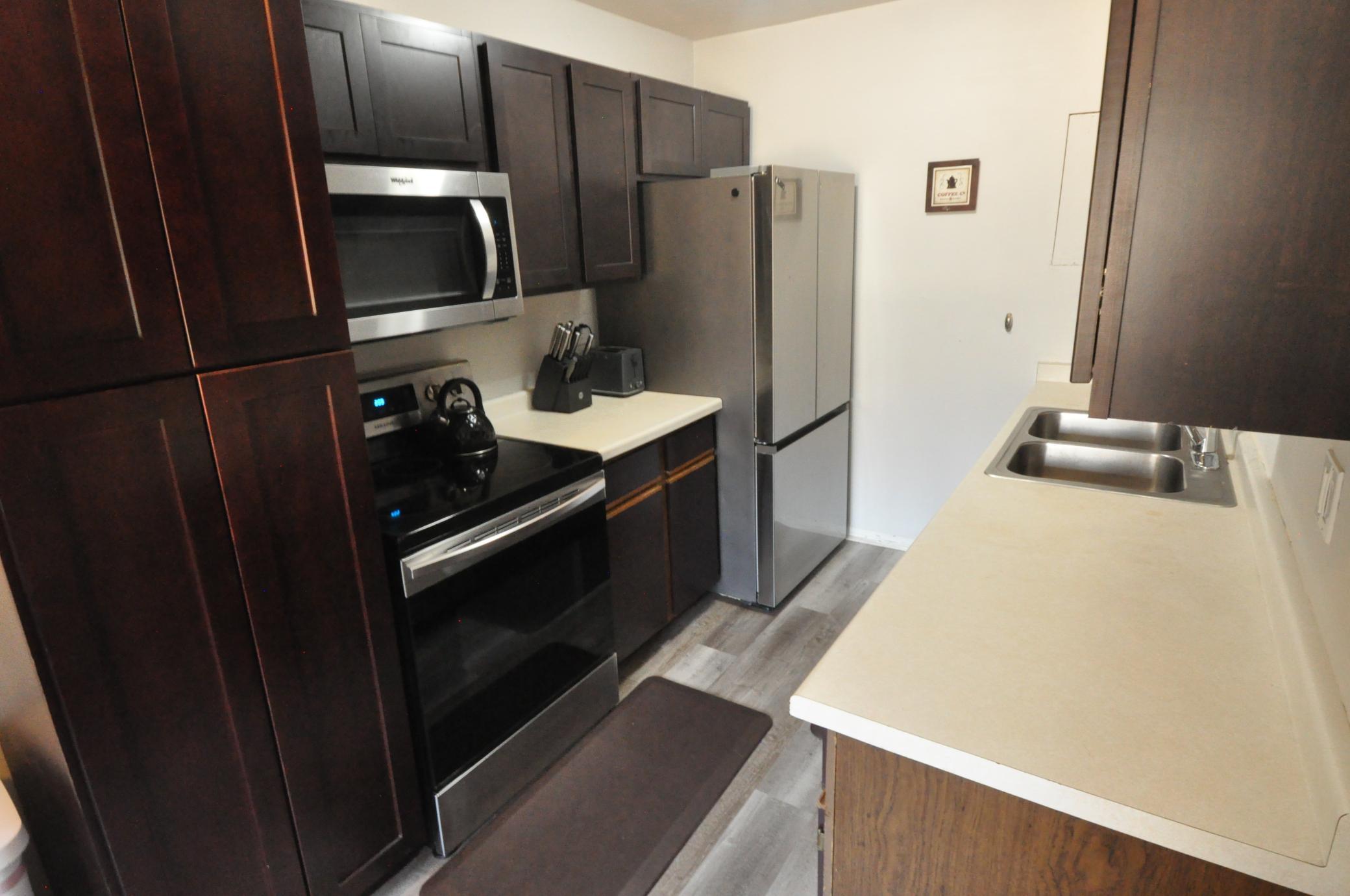 3271 Valley Ridge Drive, Unit 33 Eagan, MN 55121 - Photo 7 of 16