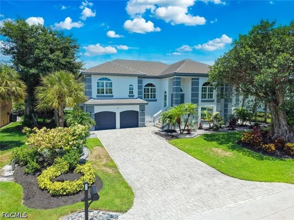 $1,695,000 | 710 Birdie View Point, Sanibel, FL 33957