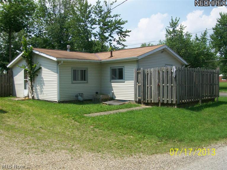 2688 Graham Road Stow, OH 44224 - Photo 2 of 11