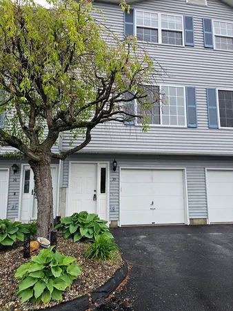 $295,000 | 39 Waters Edge Drive, Unit 39, Ludlow, MA 01056