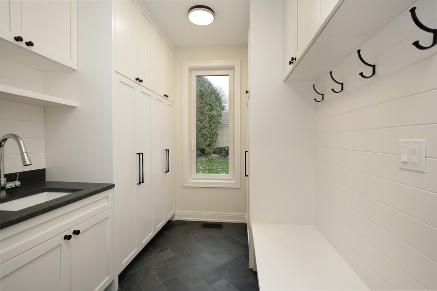 4032 Picardy Drive Northbrook, IL 60062 - Photo 33 of 38 a bathroom with a bathtub and a window