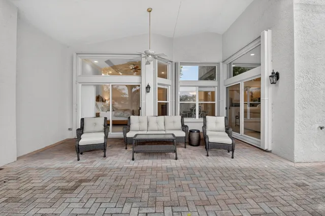 $799,000 | 6882 Venidita Beach Drive, Delray Beach, FL 33446