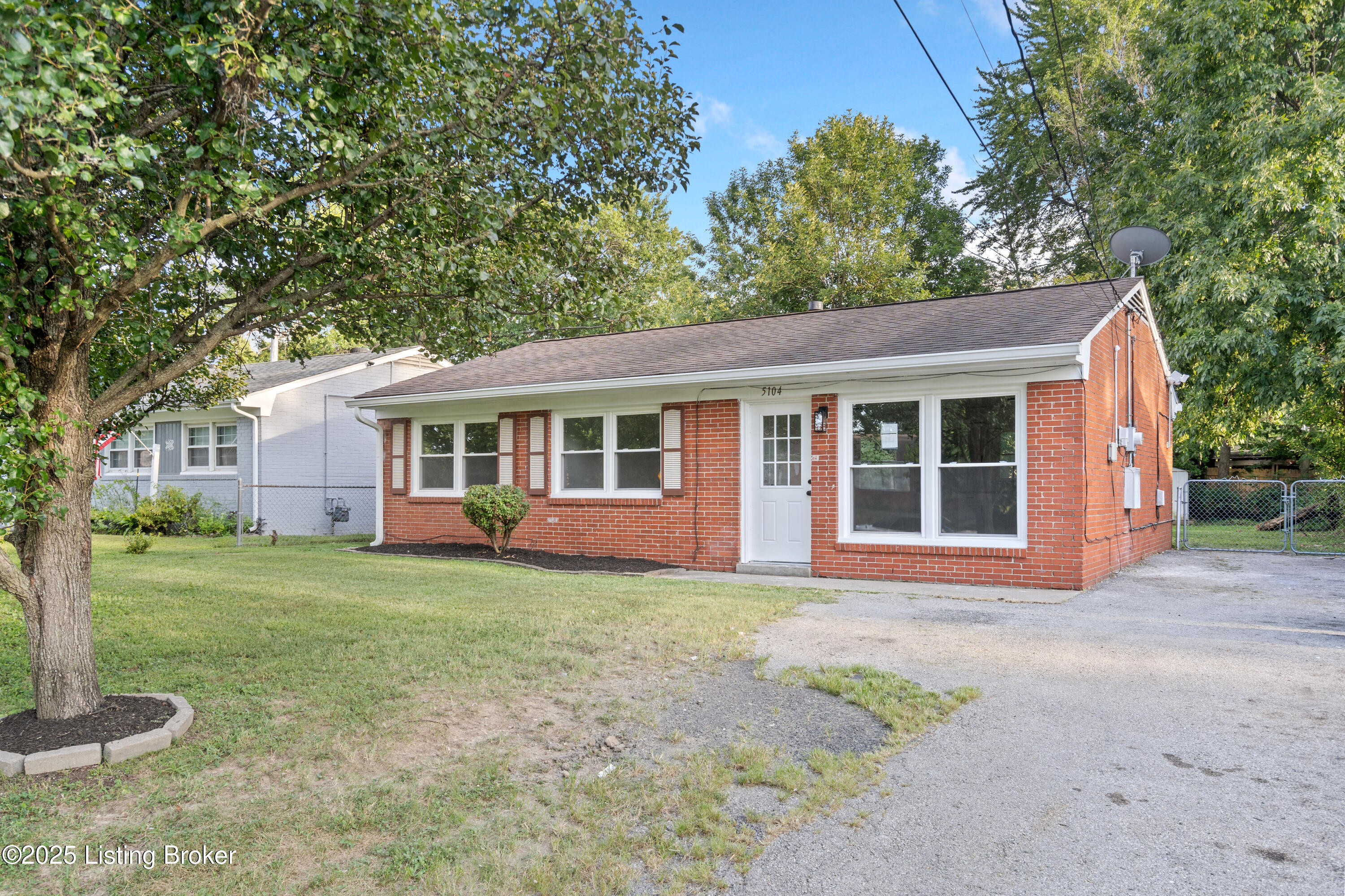 5104 Rural Way Louisville, KY 40218 - Photo 22 of 23 DSC01112