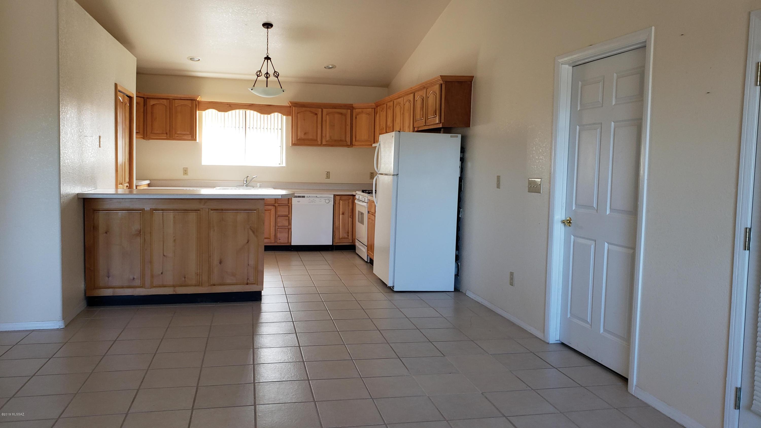 198 Bosque Court Rio Rico, AZ 85648 - Photo 7 of 24