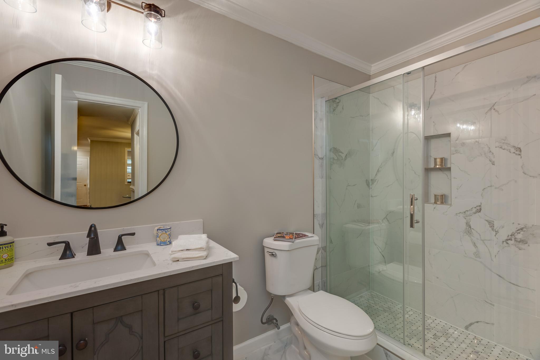 10016 Oakton Terrace Road Oakton, VA 22124 - Photo 17 of 28 Gallery Image 17