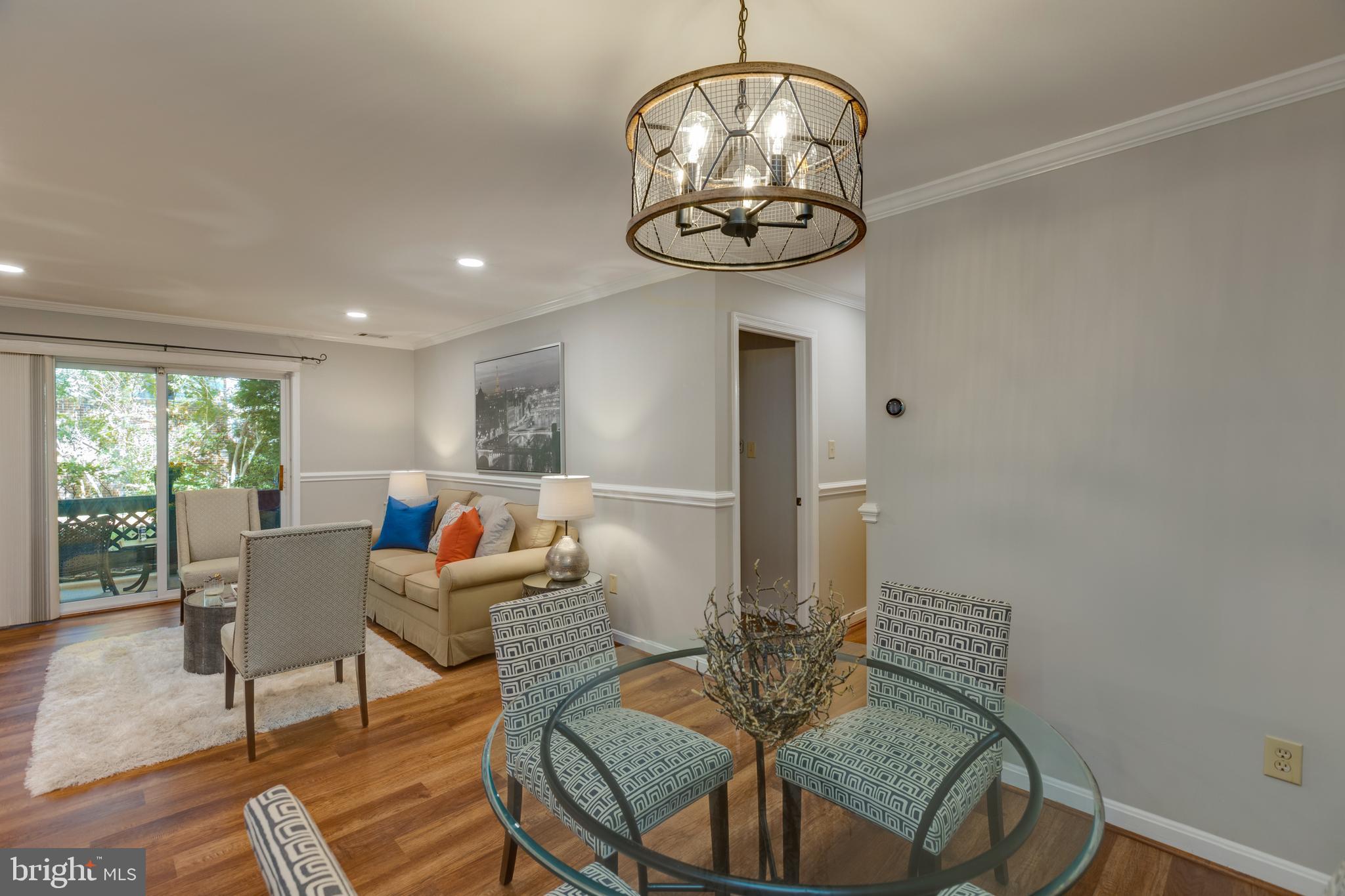10016 Oakton Terrace Road Oakton, VA 22124 - Photo 10 of 28 Gallery Image 10