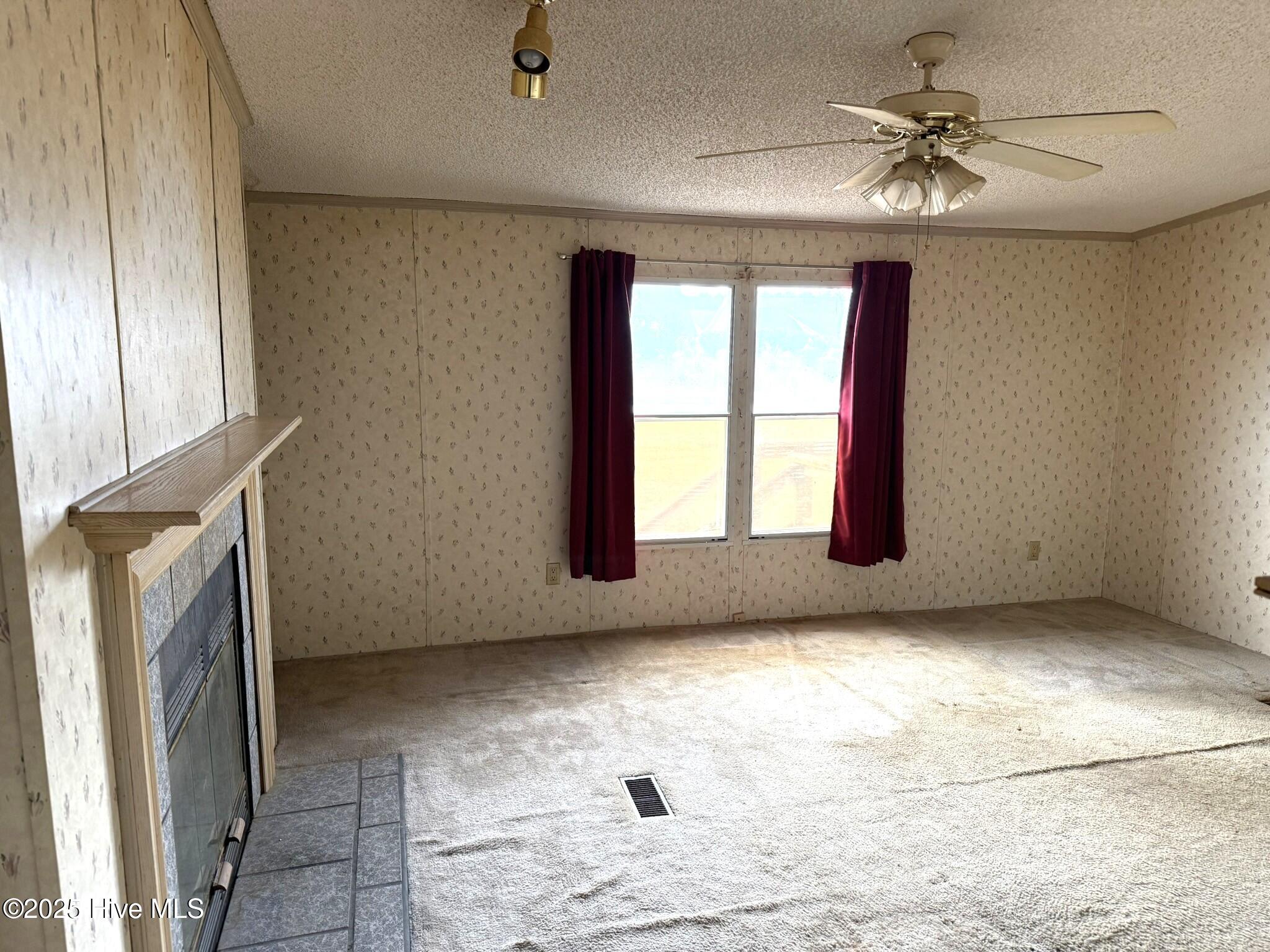 771 Factory Road Hampstead, NC 28443 - Photo 18 of 21 Family Room