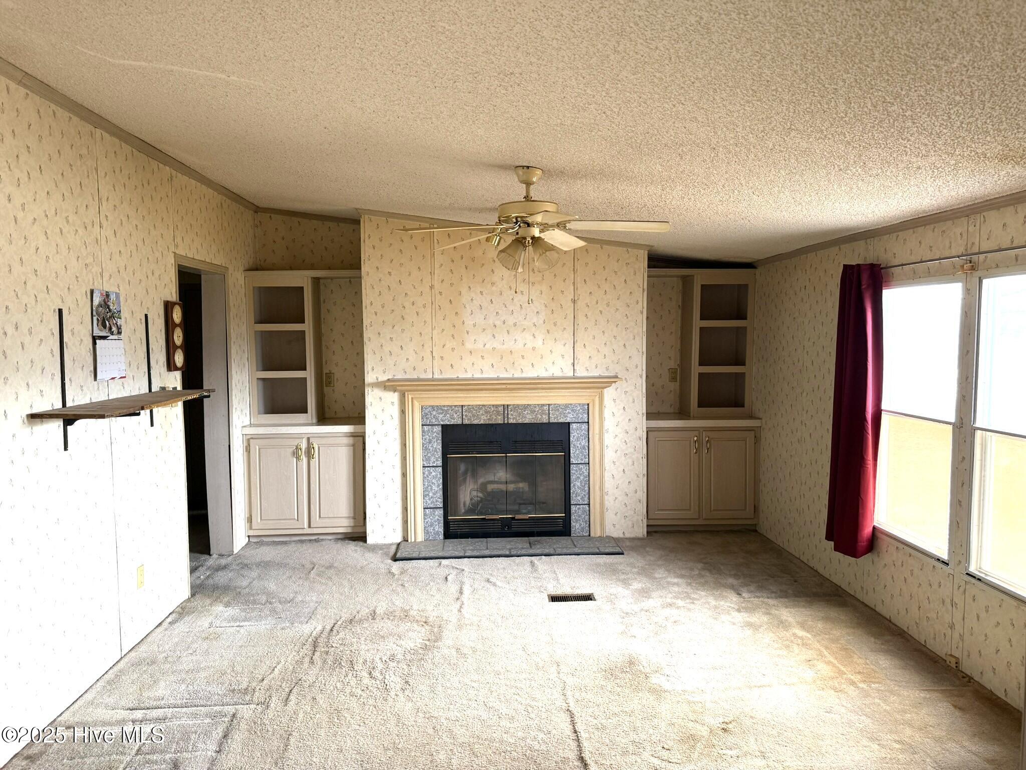 771 Factory Road Hampstead, NC 28443 - Photo 19 of 21 Family Room