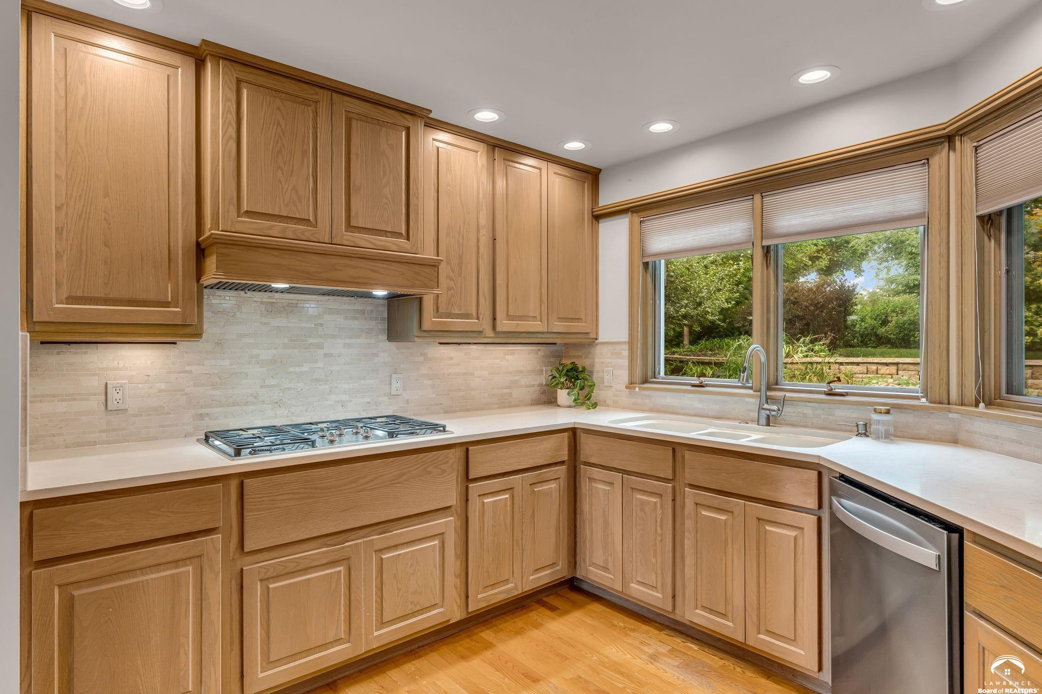 1908 Crossgate Drive Lawrence, KS 66047 - Photo 16 of 65