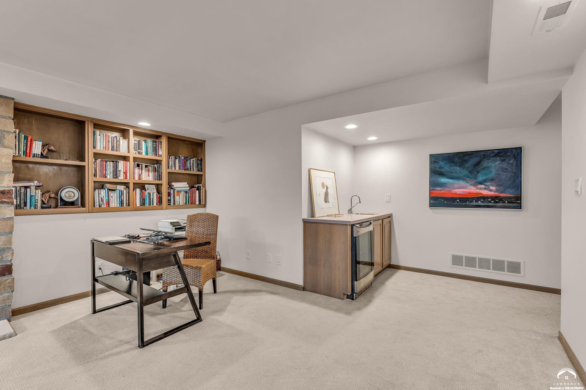 1908 Crossgate Drive Lawrence, KS 66047 - Photo 38 of 65