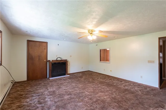 $90,000 | 402 Whitney Valley Heights, Almond, NY 14804