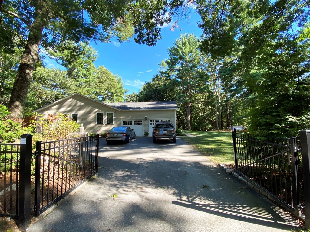 220 Old County Road Smithfield, RI 02917 - Photo 3 of 32 Driveway